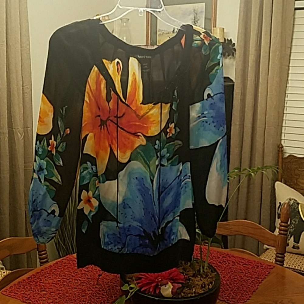 white house black market tropical blouse